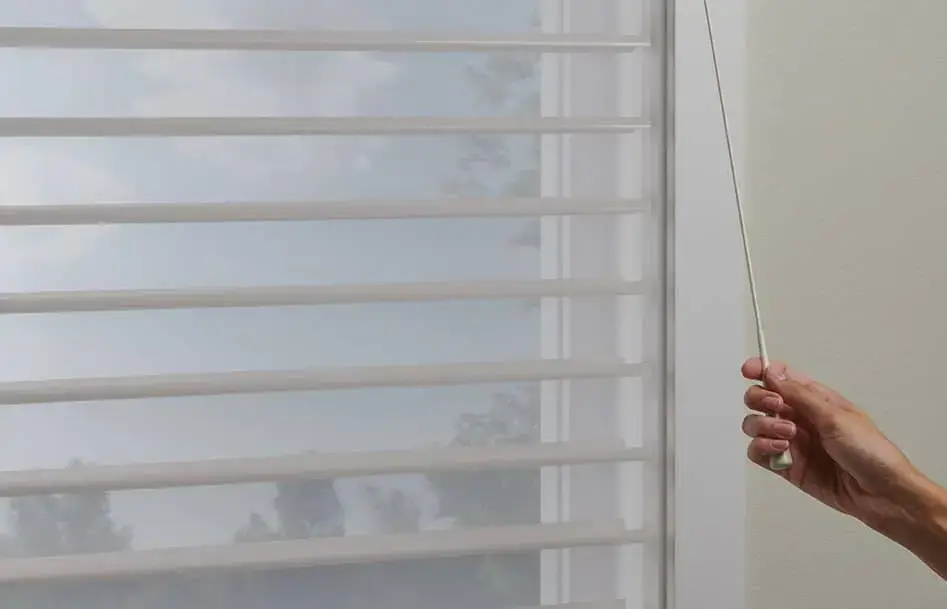 Powerview Motorization UltraGlide blind and shade control
